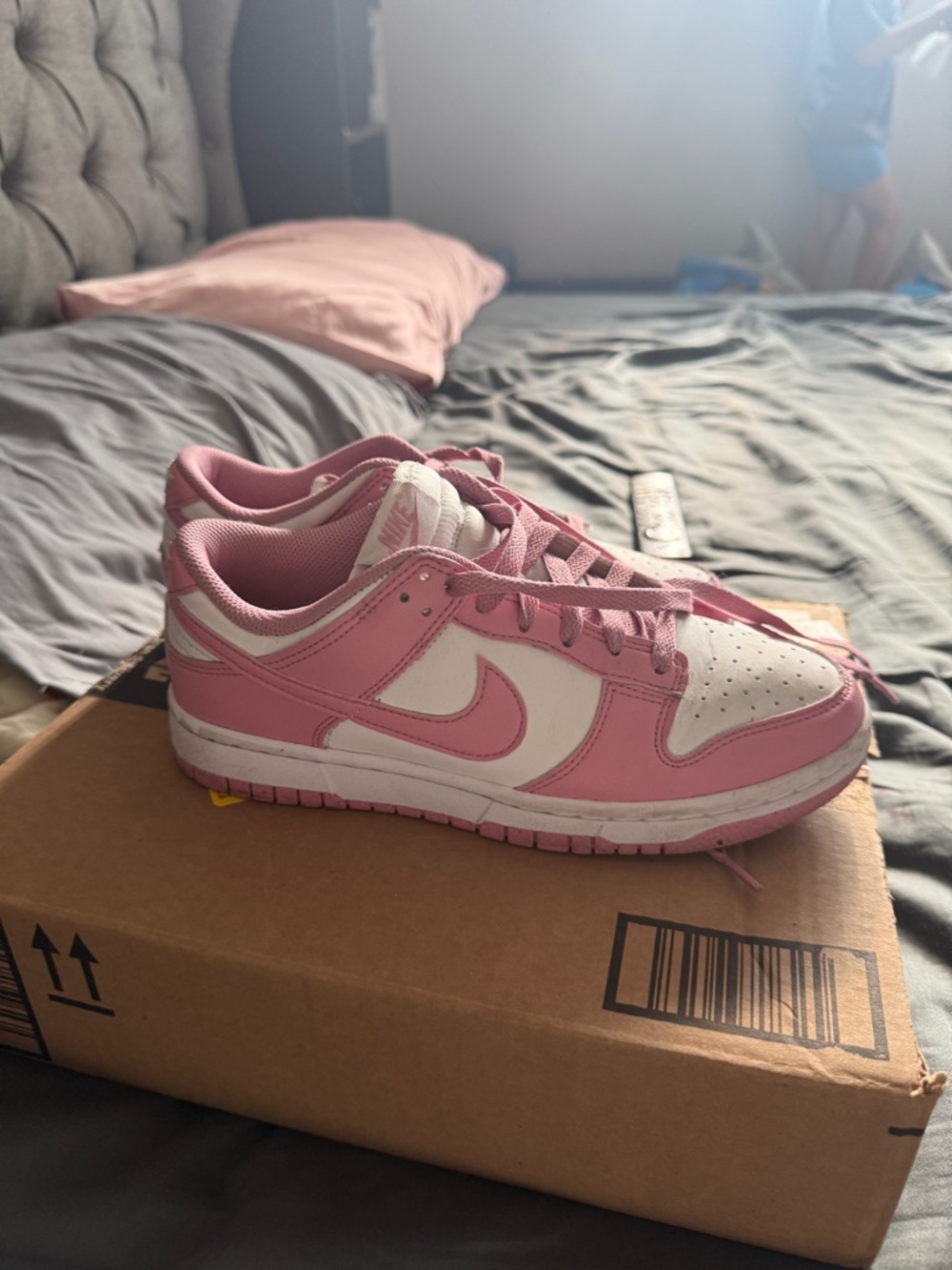 Nike Pink and White Women’s Low-Top Sneakers